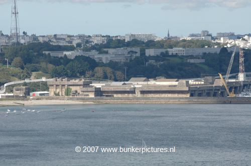 © bunkerpictures - Type U-boot bunker Brest